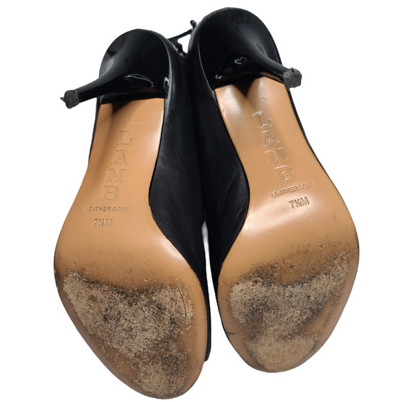 L.A.M.B Leather Lace Up Ring Black Heels - Picture 5 of 7